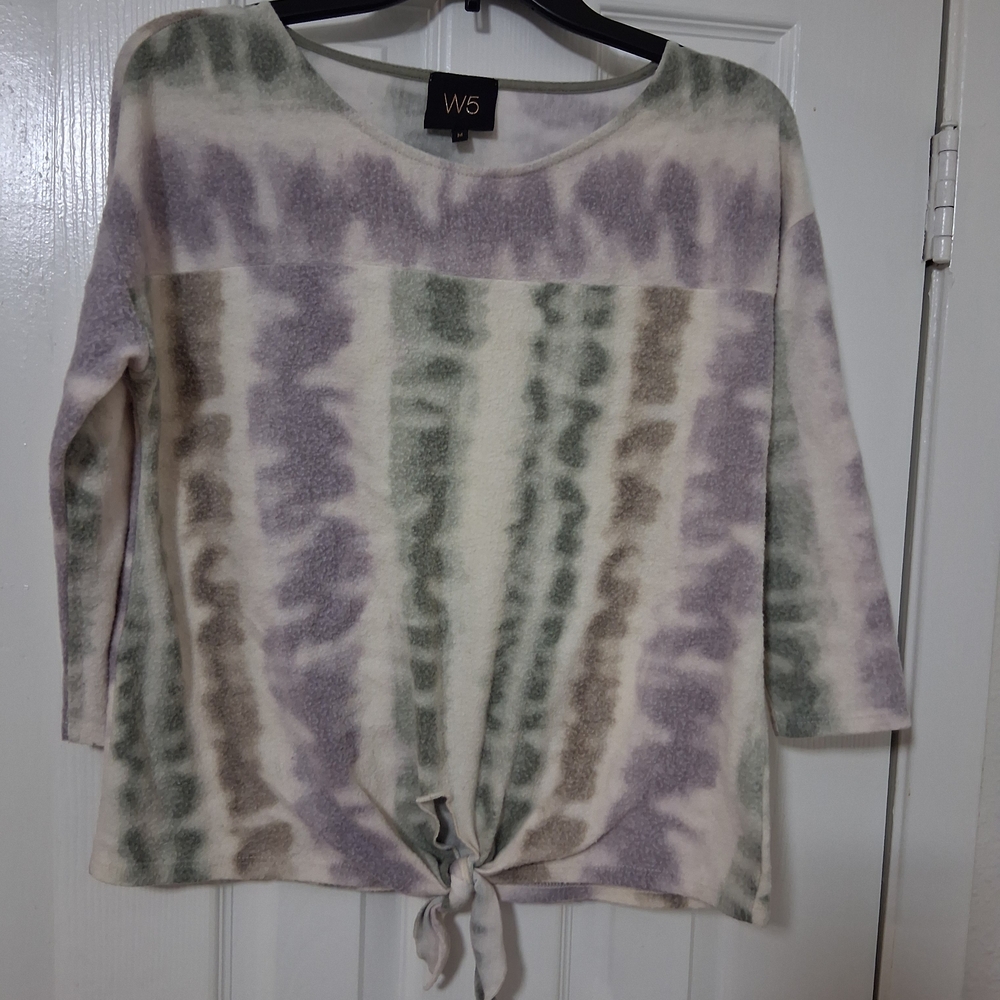 W5 V-Neck Tie-Dye Long Sleeve Blouse